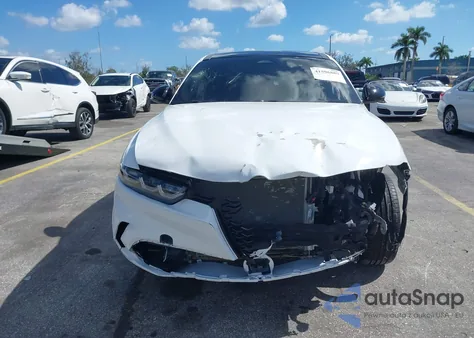 2024 Alfa Romeo Tonale Veloce z USA, uszkodzony, nr VIN ZASPATDW7R3051085